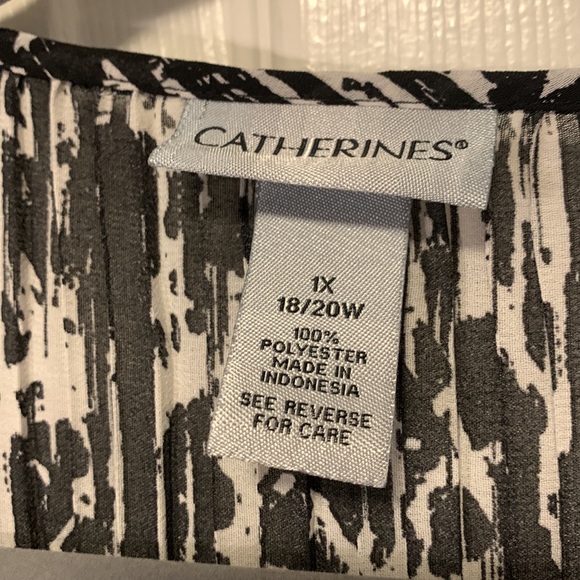 Catherine’s Blouse - Picture 2 of 8